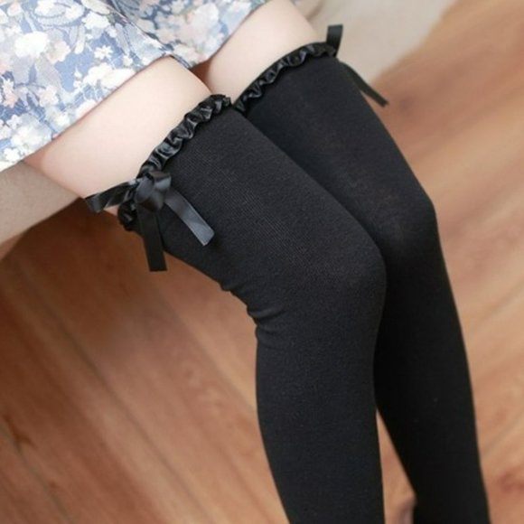 WOMEN'S THIGH HIGH SOCKS w/ RIBBON & BOW OVER ELASTIC AT TOP BLACK - Picture 5 of 5
